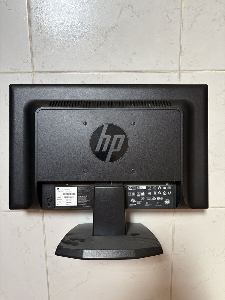 Monitor HP  v193 - 18,5”