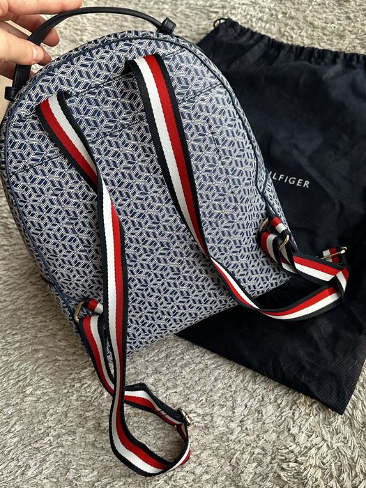 Рюкзак Tommy Hilfiger Iconic Backpack