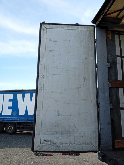 Напівпричіп Kogel SAF SN24 2010