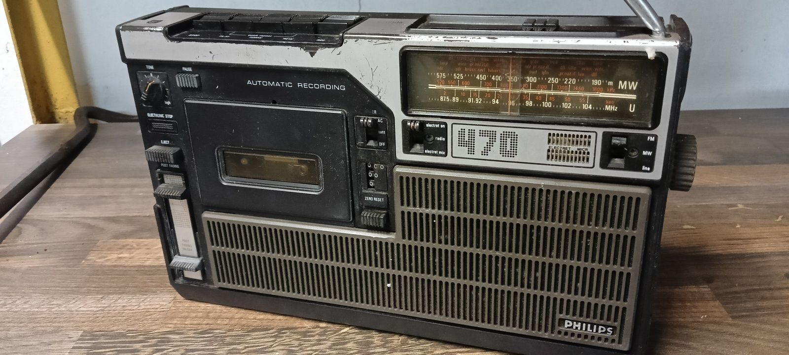 Radiomagnetofon Philips 470