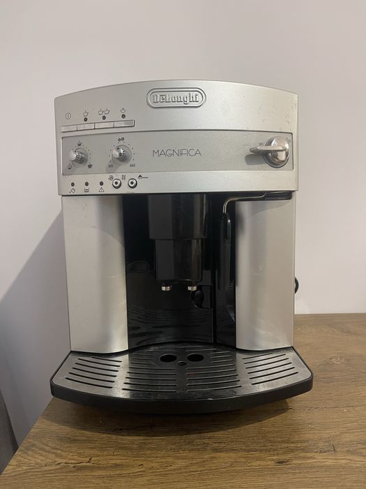 Продам кавомашину De'Longhi