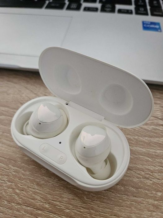 Auriculares Galaxy Buds+
