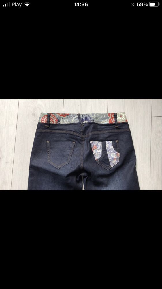 Desigual spodnie jeansy