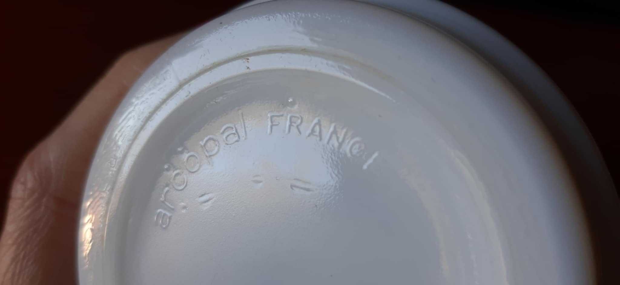 Filiżanki małe kubki białe wzór kwiaty 180ml Arcopal France (2 sztuki)