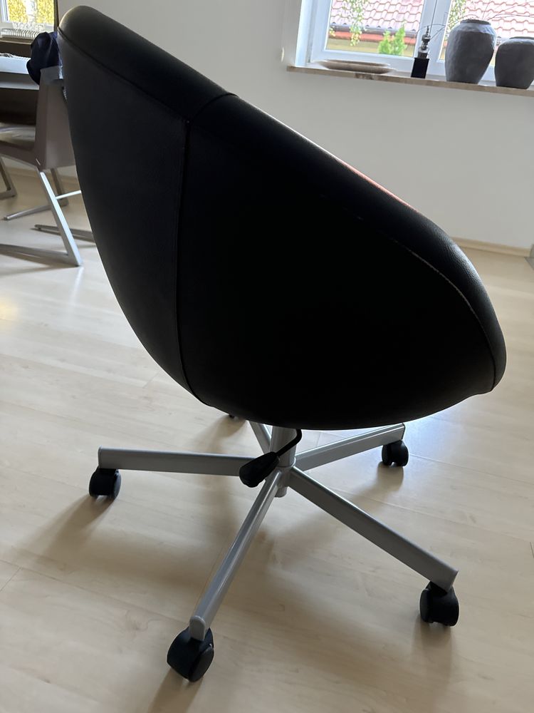 Ikea krzesło biurowe obrotowe Idhult  burkowe do biurka czarne