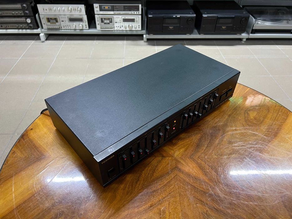 Equalizer Toshiba EQ-E36 korektor graficzny, Audio Room