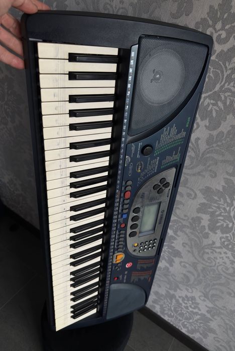 Синтезатор клавішний інструмент Yamaha PSR-270