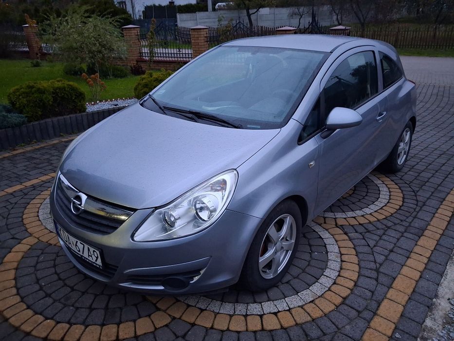 Opel Corsa D 1.4 benzynka 120tys przebiegu KIELCE  super stan klima