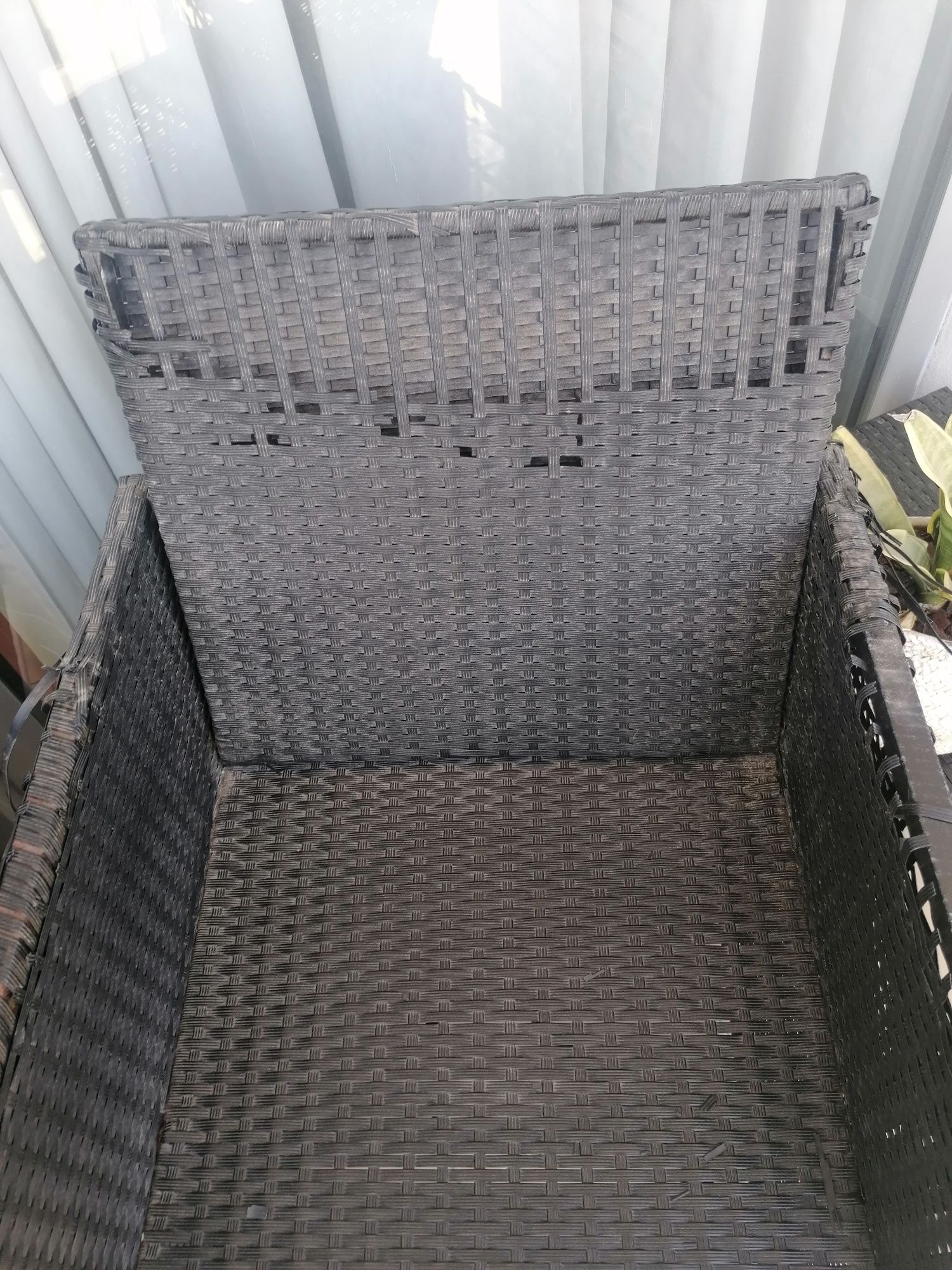 Conjunto Mesa e caldeirões jardim