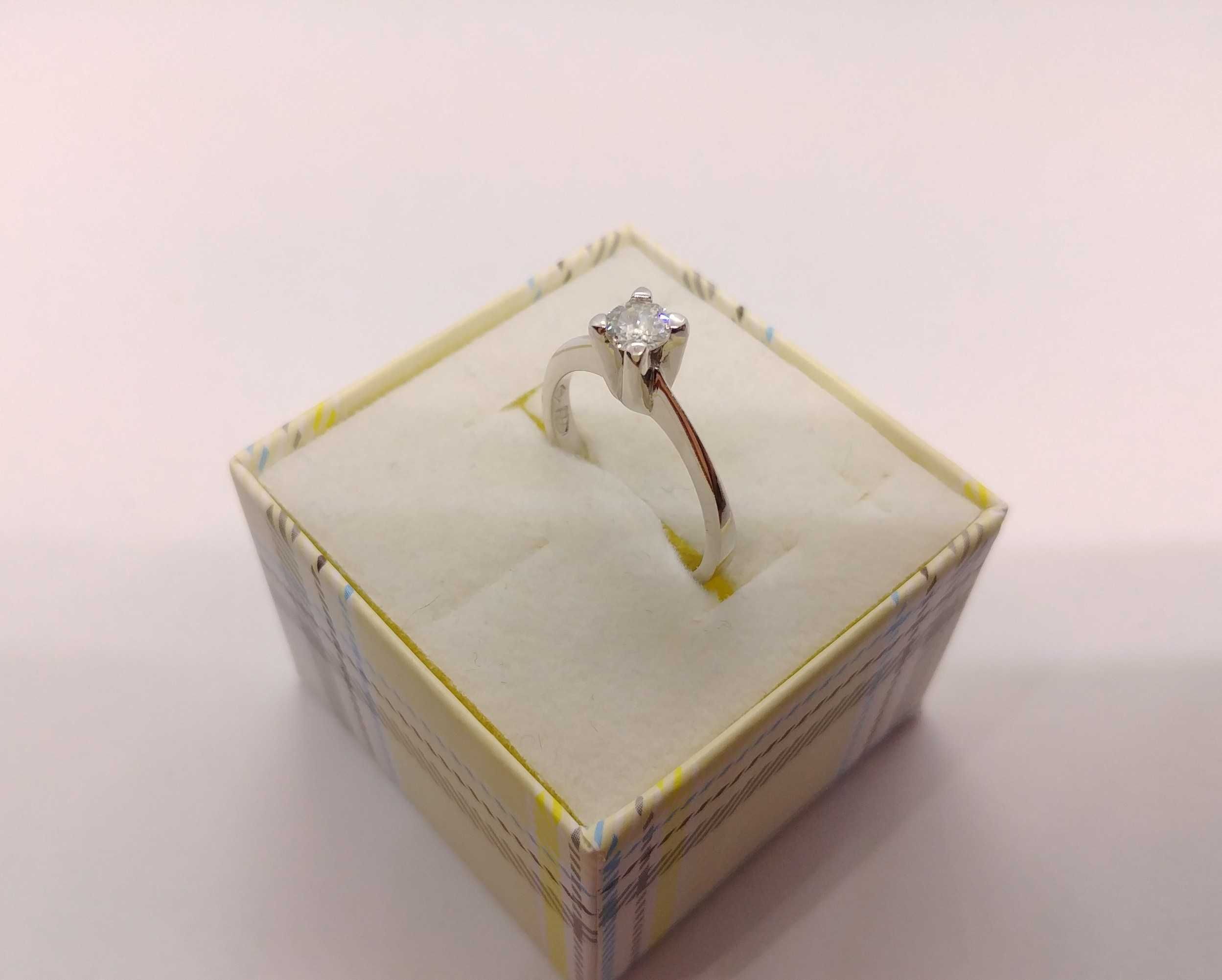 Złoty pierścionek z pięknym brylantem 0.30ct 3,73g r.14 p.750 / LID