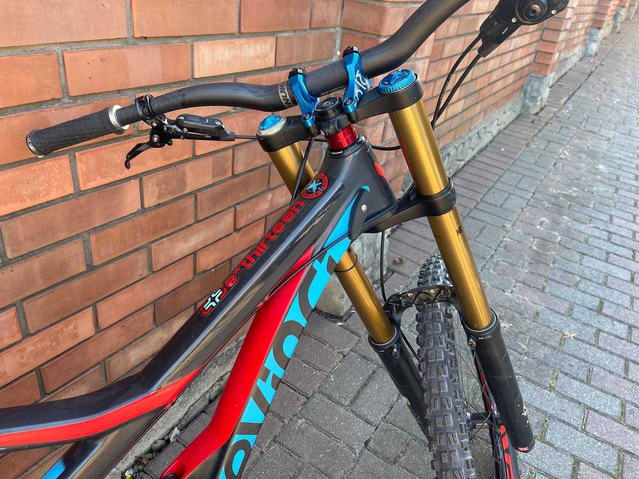 Devinci Wilson DH carbon XL sram X01 7sp ENVE  Fox 40 kashima