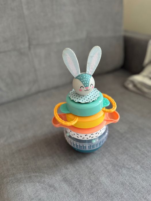 Пірамідка Taf toy кролик