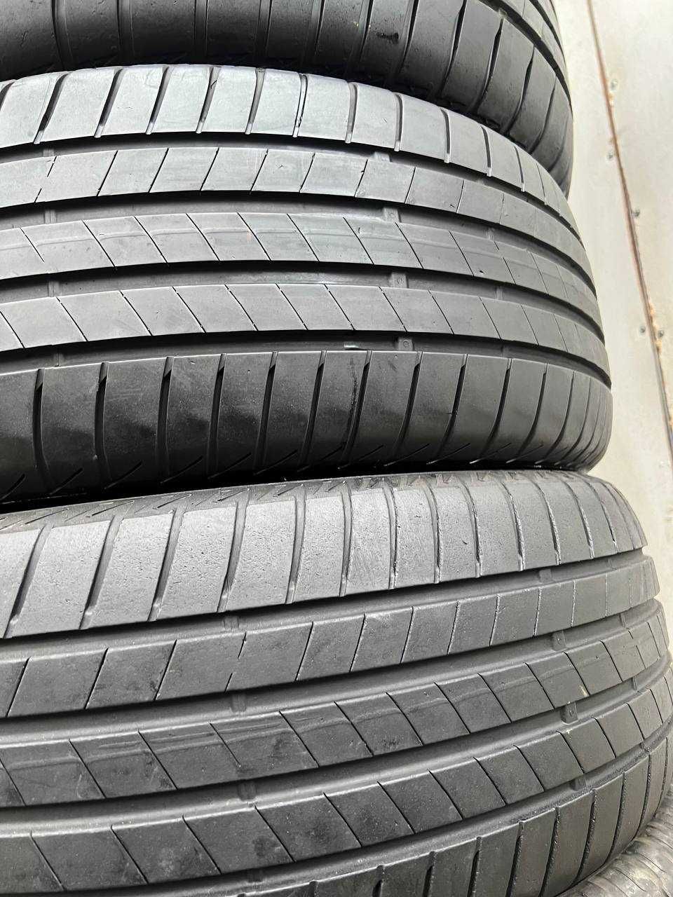 Літні Шини 215 55 R17 Bridgestone Turanza T005