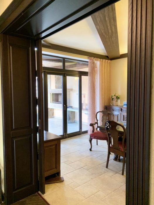 Дом на 8 сотках земли с ремонтом и бассейном на 7ст.Б.Фонтана.