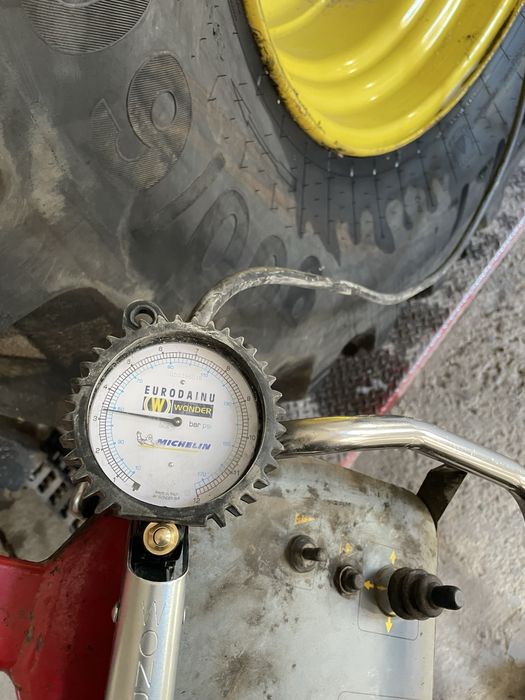 Шини Continental 900/60R32