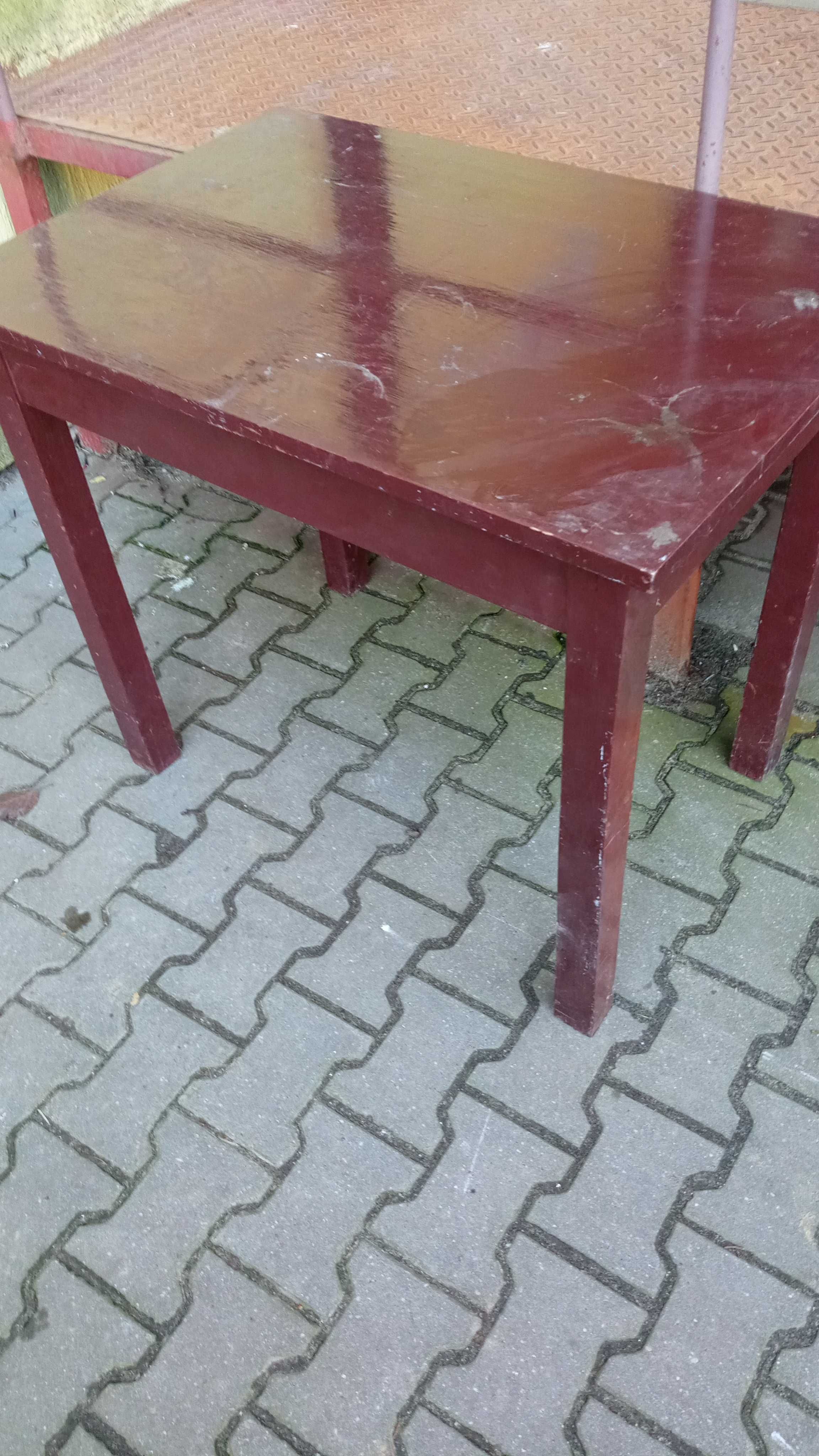 stół drewniany solidny