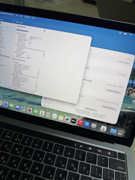 Macbook pro m1 2020 8 256 гарний стан