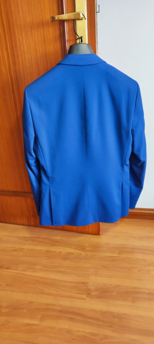 Fato El Corte Ingles Novo na cor incrível e exclusiva azul klein

Slim