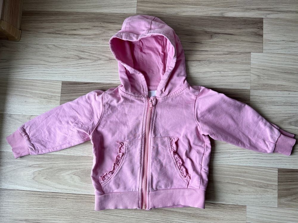 Bluza z kapturem i falbankami Sinsay rozmiar 92