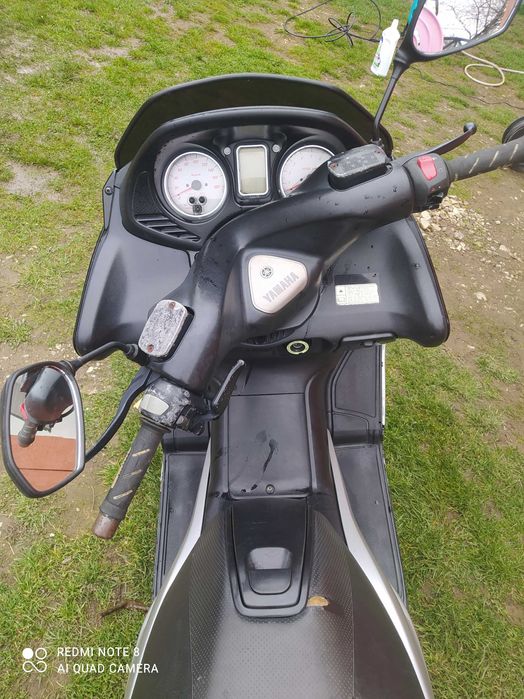 Продам мопед Yamaha Tmax 500кубов 2005 год 2 поколения не растаможеный