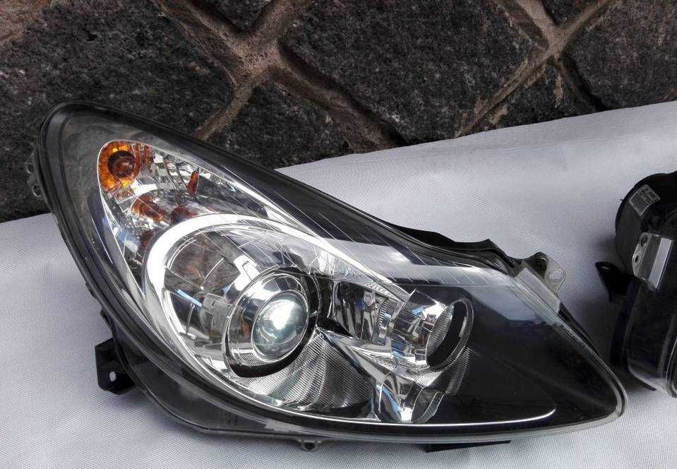 Opel Corsa D OPC - Reflektory AFL Xenon