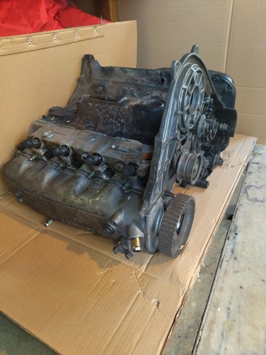 Motor Mitsubishi 2.500 gasóleo.