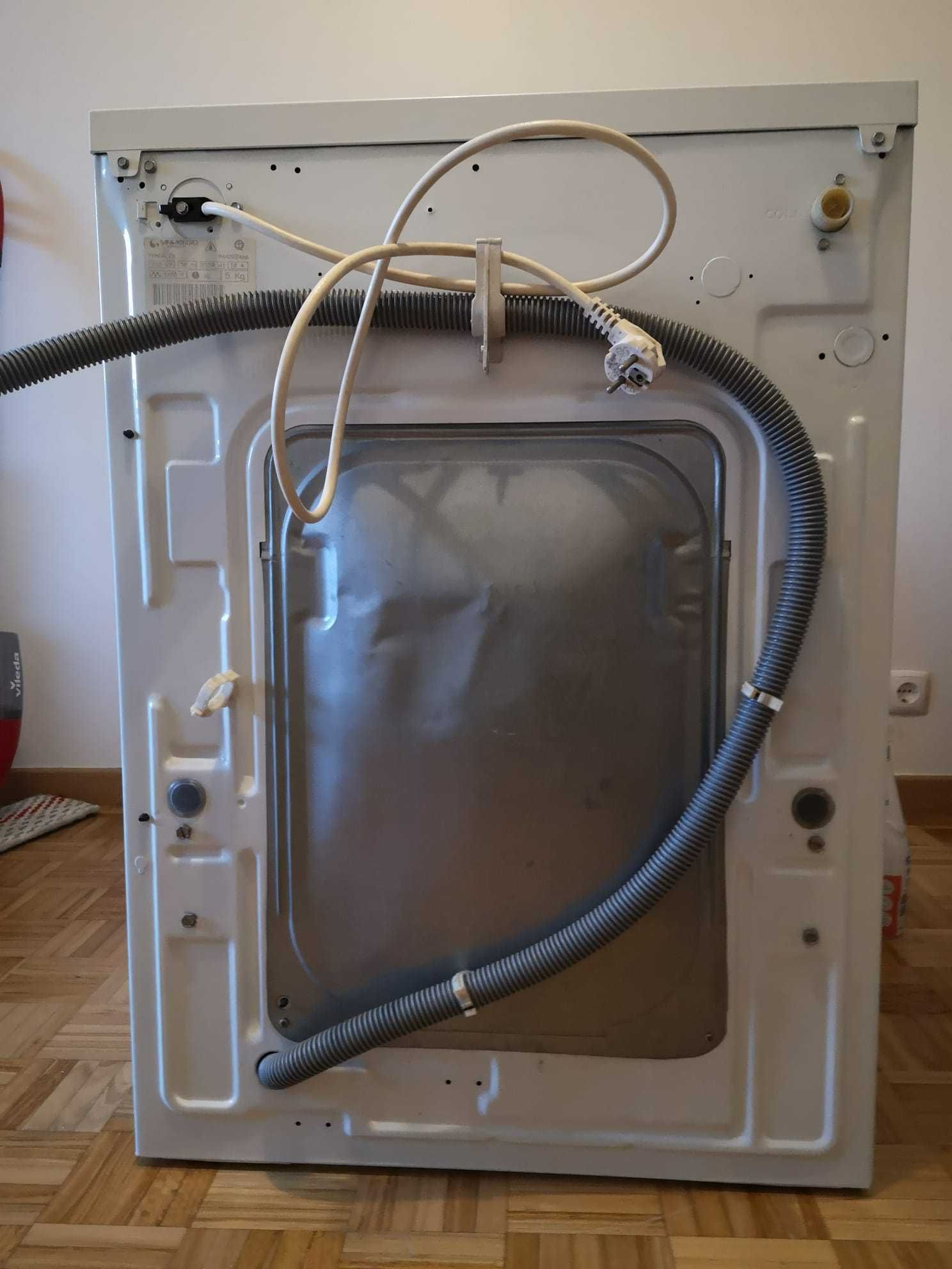 Máquina Lavar Roupa