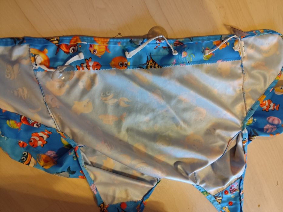 Śliniaczek z przyssawkami Bunia Kids