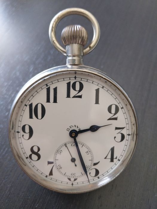 Relogio  8 dias excelente