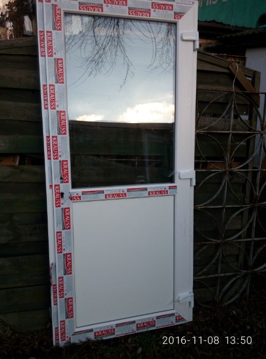 Drzwi zewnętrzne pcv-nowe