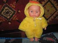 Кукла пупс в желтом комбинезоне 21см.