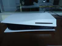 PlayStation 5 com comando e jogos