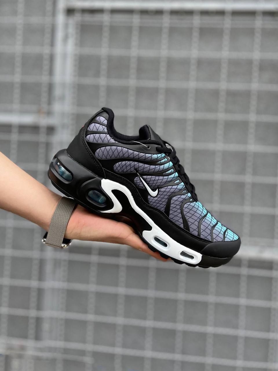 Модні кросівки Nike Air Max plus Tn Blue & Black