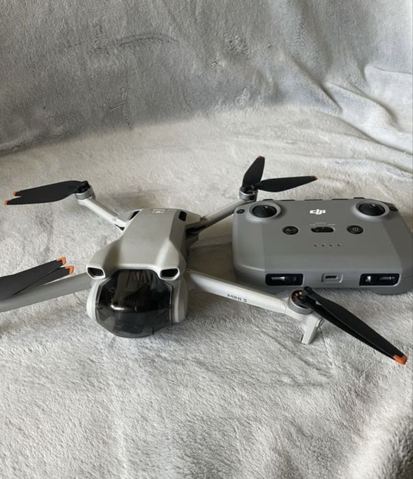 Drone DJI Mini 3 + extras