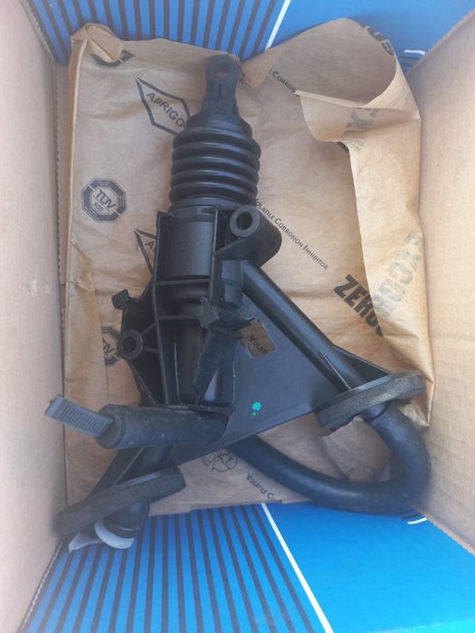 Головний циліндр зчеплення Фод Транзит