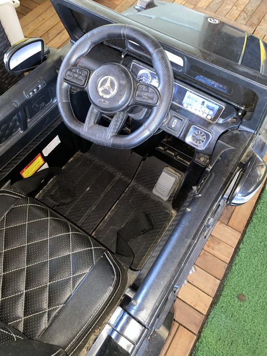 Samochód na akumulator Mercedes zabawka