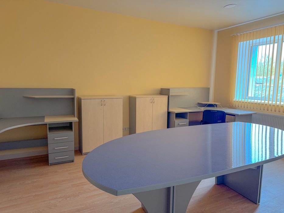 Здам офіс з ремонтом і меблями