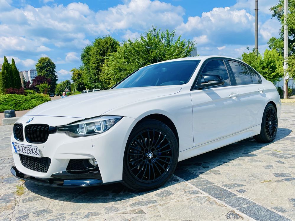 Продам дуже доглянутий BMW F30 328i