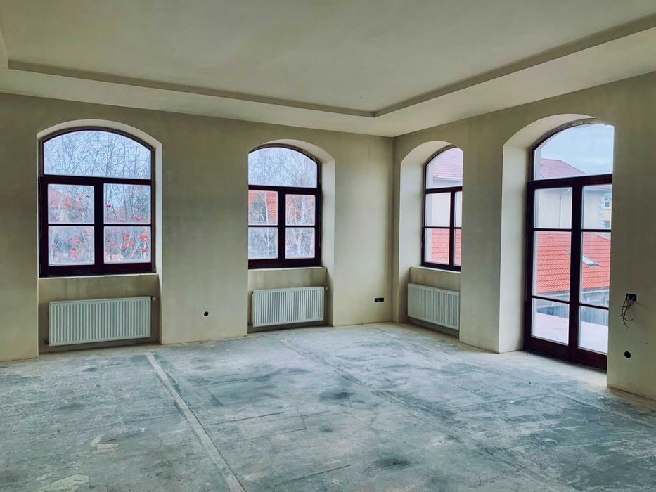 Продаётся дом у моря в Совиньоне — участок 15 соток, отдельно СПА-зона