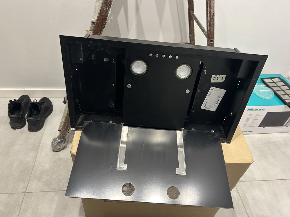 Okap podszawkowy ciarko lm box 60