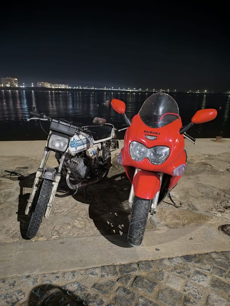 Vendo gsxf 600       .