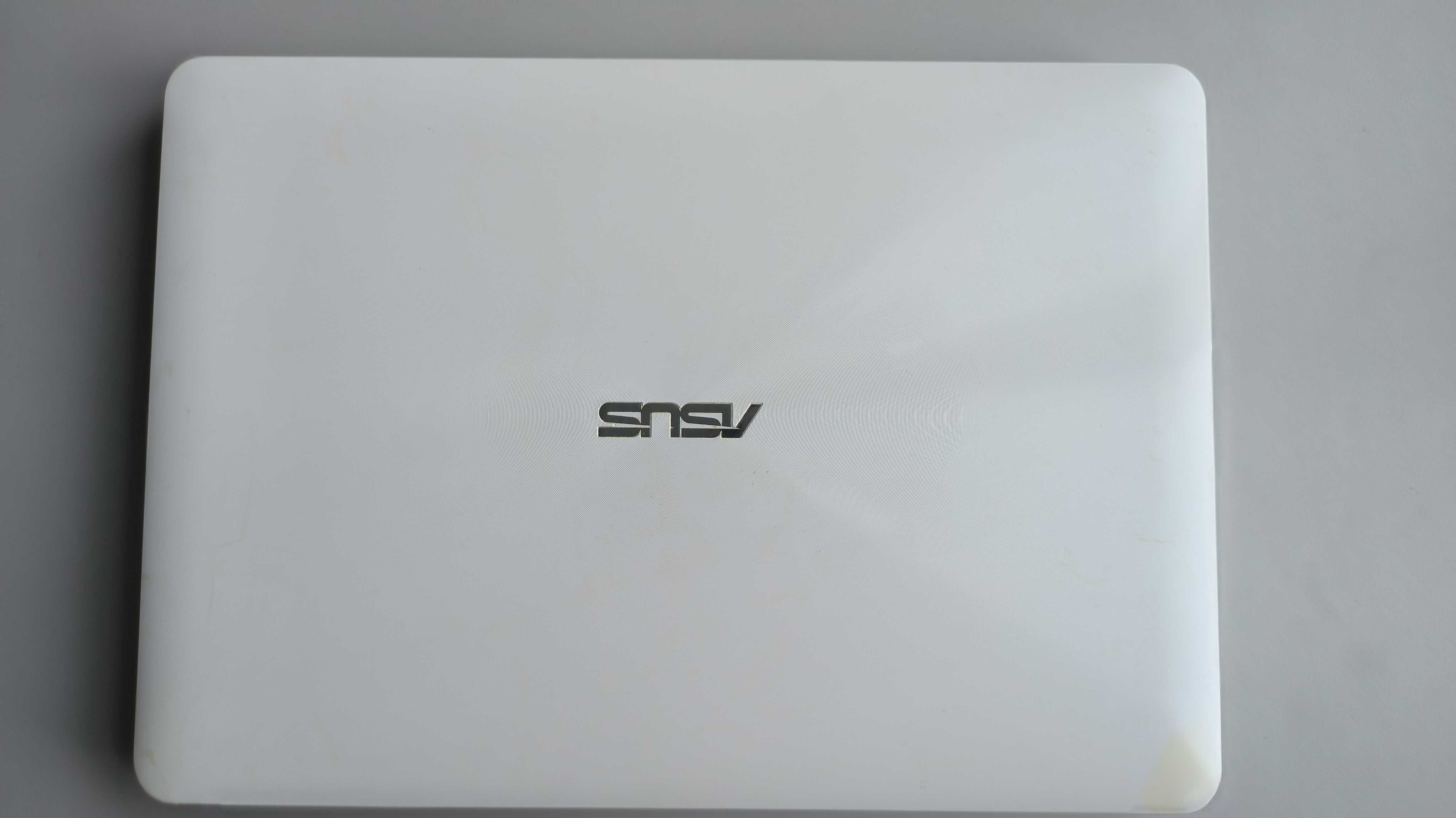 Ноутбук ASUS X302UA