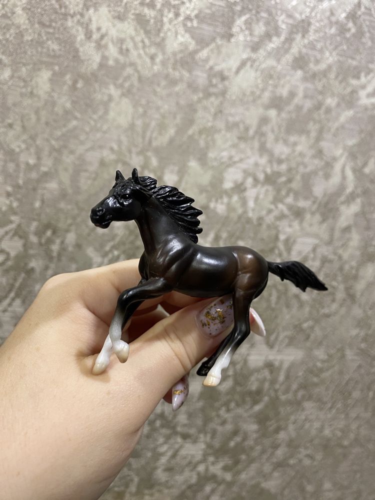 Лошадь Breyer( не шляйх)