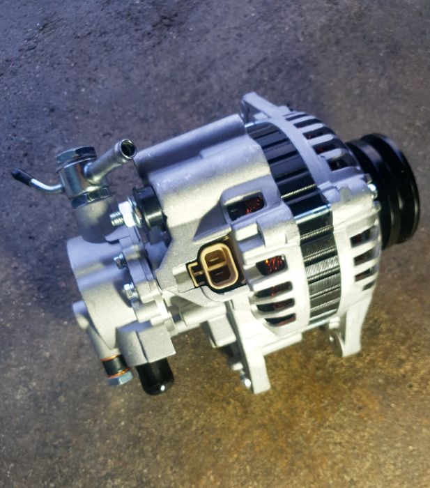 ALTERNADOR 12V Mitsubishi Strakar