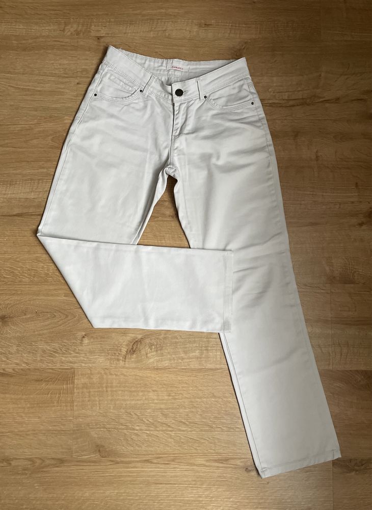 Proste spodnie jeansowe kremowe ecru, camaieu, S