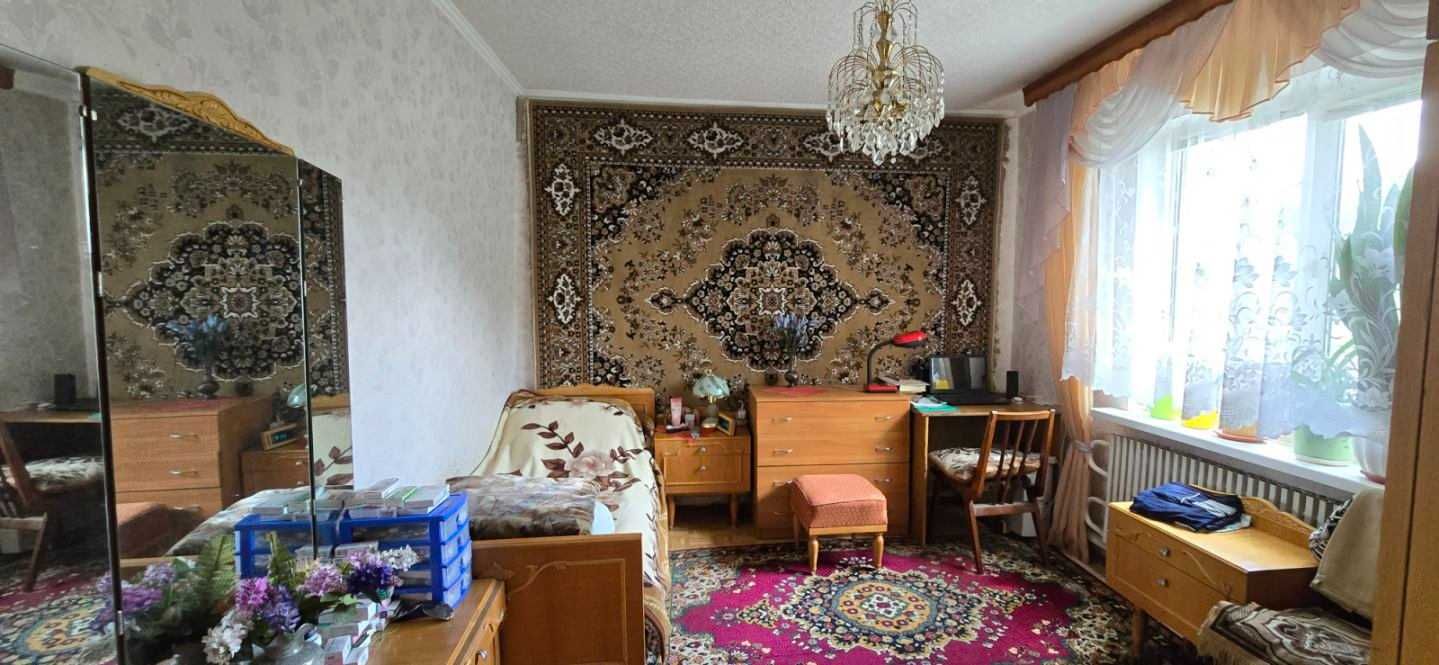 Продаётся кирпичный  дом на Основе
