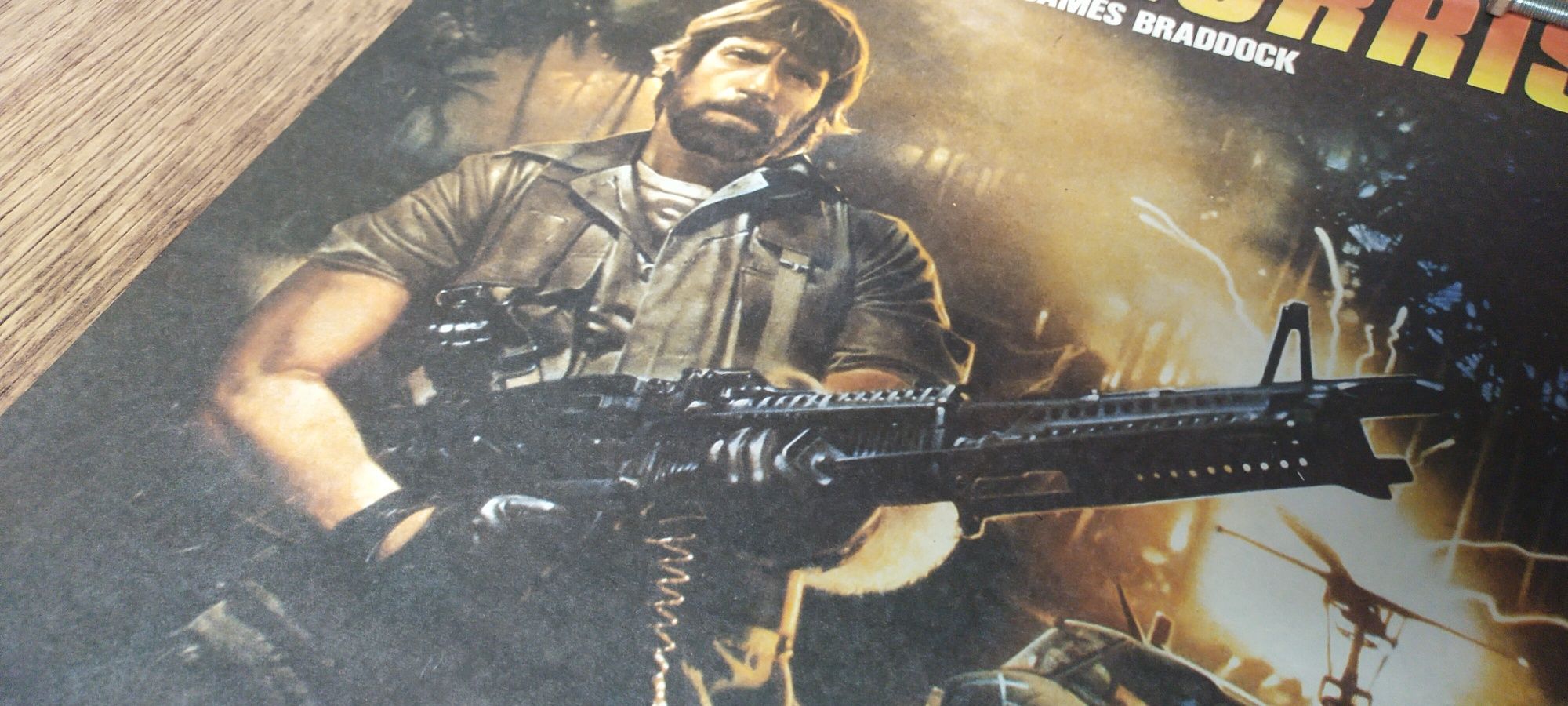 Plakat filmowy ZAGINIONY W AKCJI grafika Chuck Norris