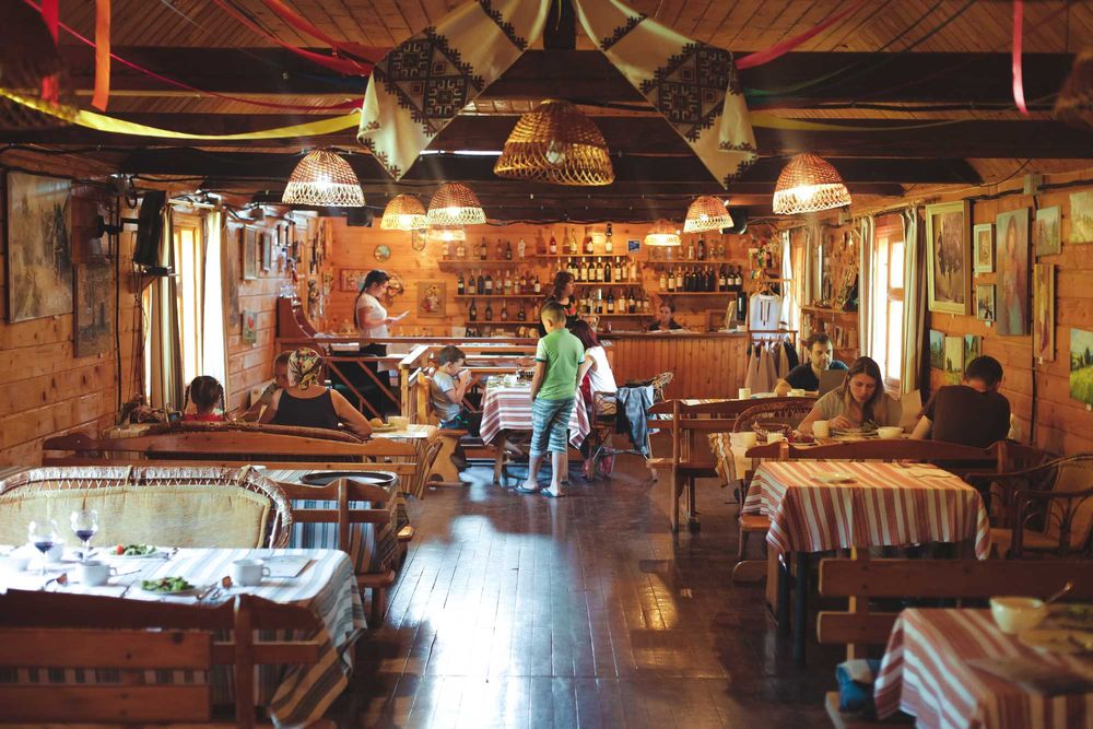 Гірський готель «Карпатські Полонини» – відпочинок у Карпатах