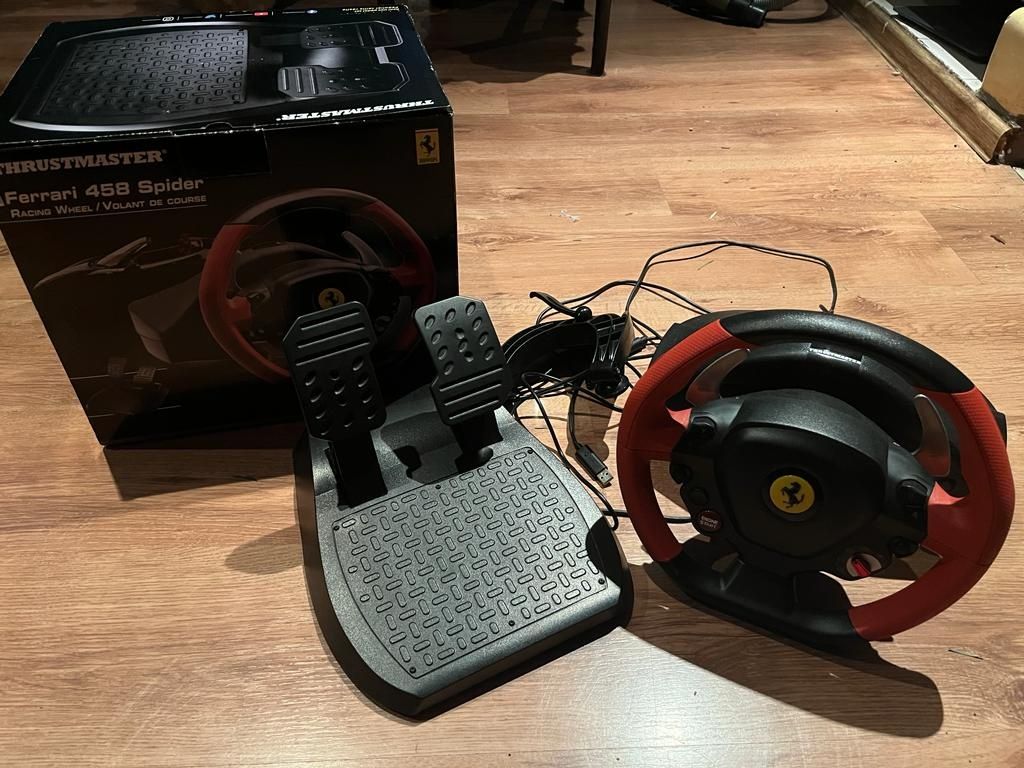 Kierownica Thrustmaster Ferrari 458 Spider-Nowa