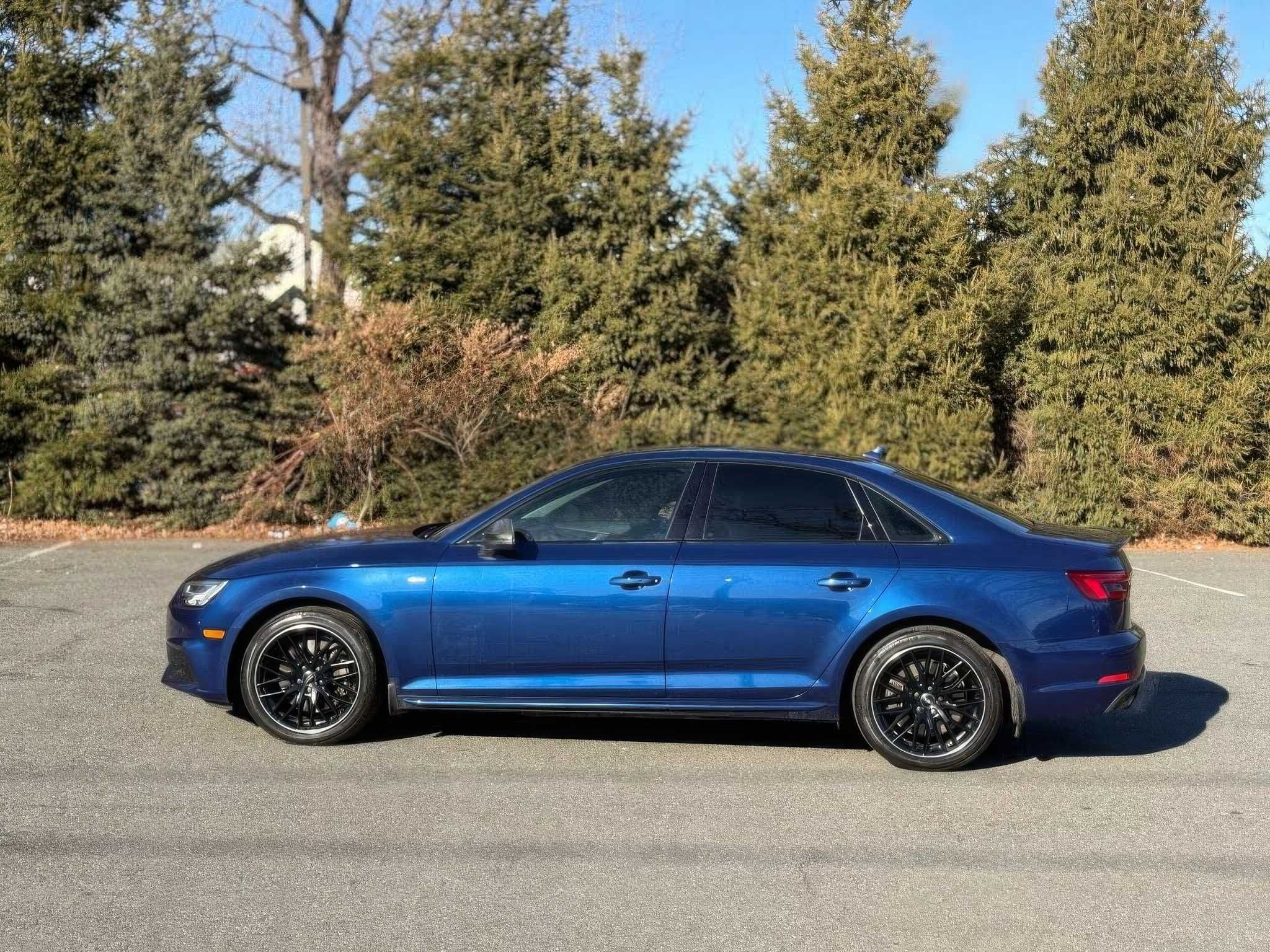 2017 Audi A4 quattro Premium Plus